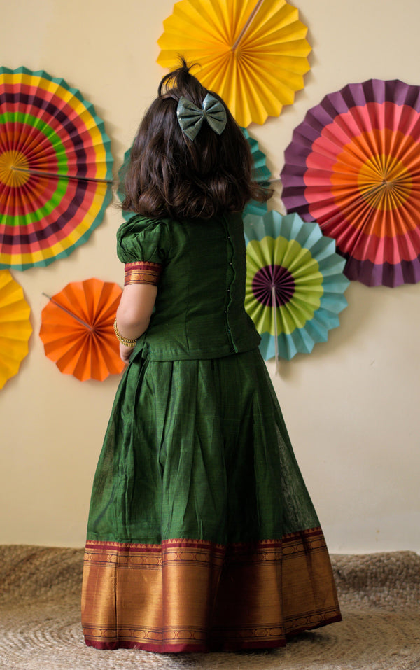 Thenmozhi Green Mini