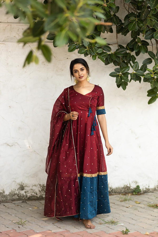 Kayalvizhi Maroon and Blue