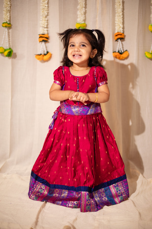 Srushti Magenta Mini