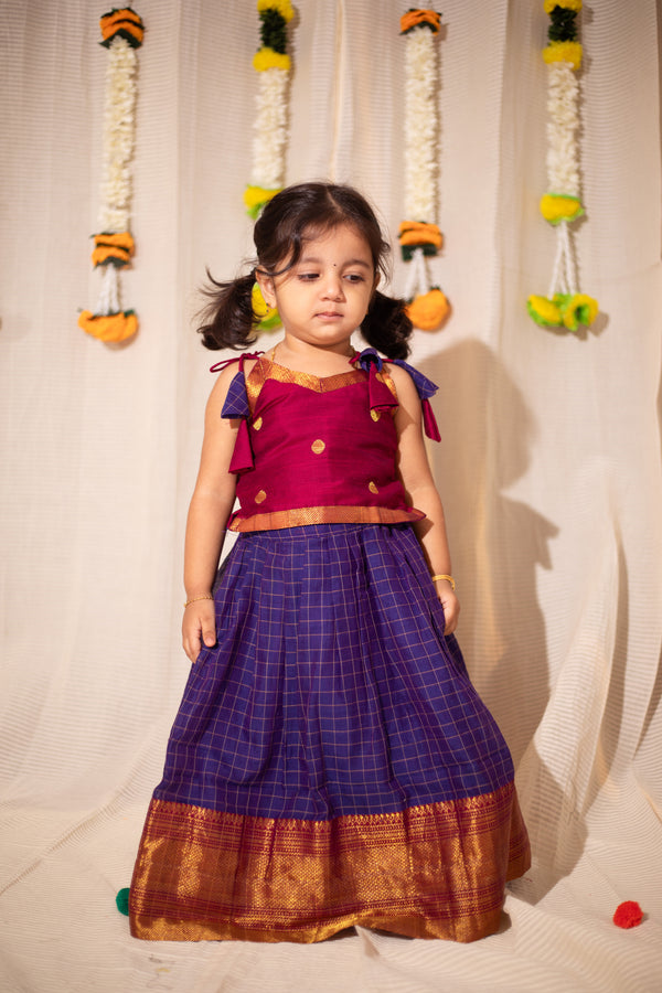 Inbha Blue with Magenta Mini