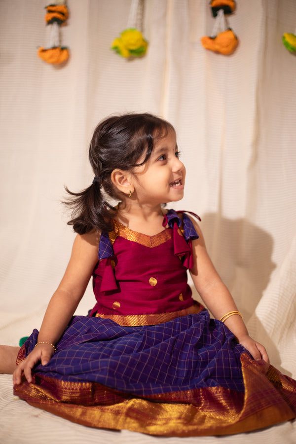 Inbha Blue with Magenta Mini