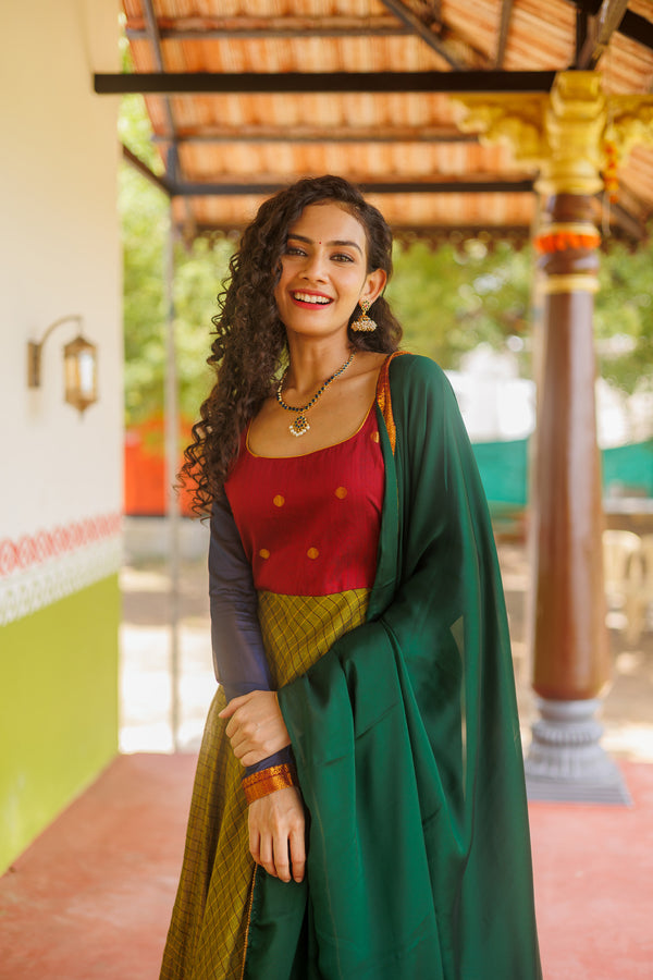 Inbha Green with Maroon Dress (Set of 2)