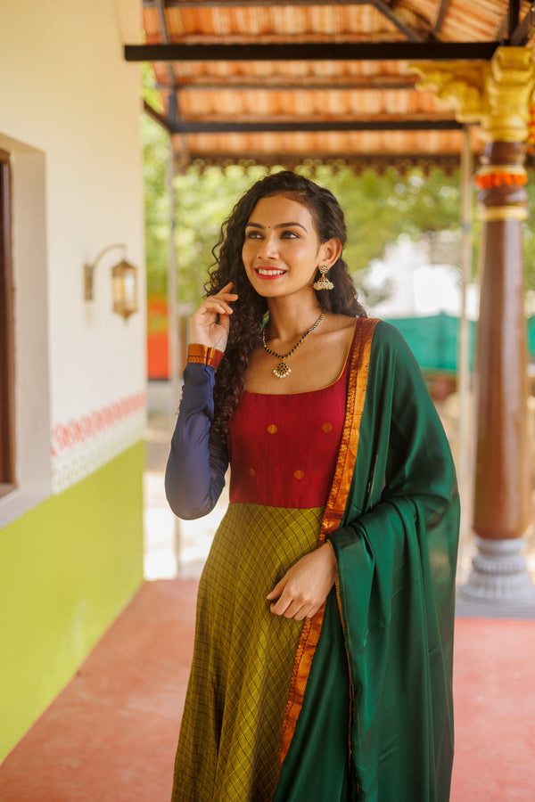 Inbha Green with Maroon Dress (Set of 2)