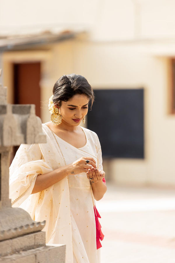 Kayalvizhi Ivory and Orange