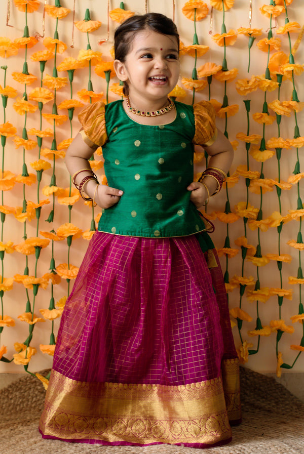 Shambavi Magenta Mini