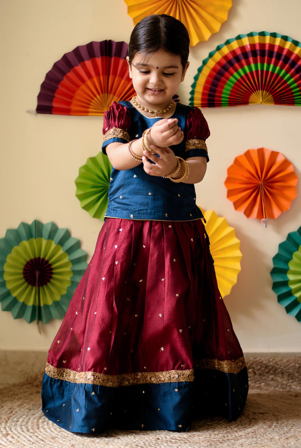 Kayalvizhi Maroon and Blue Mini
