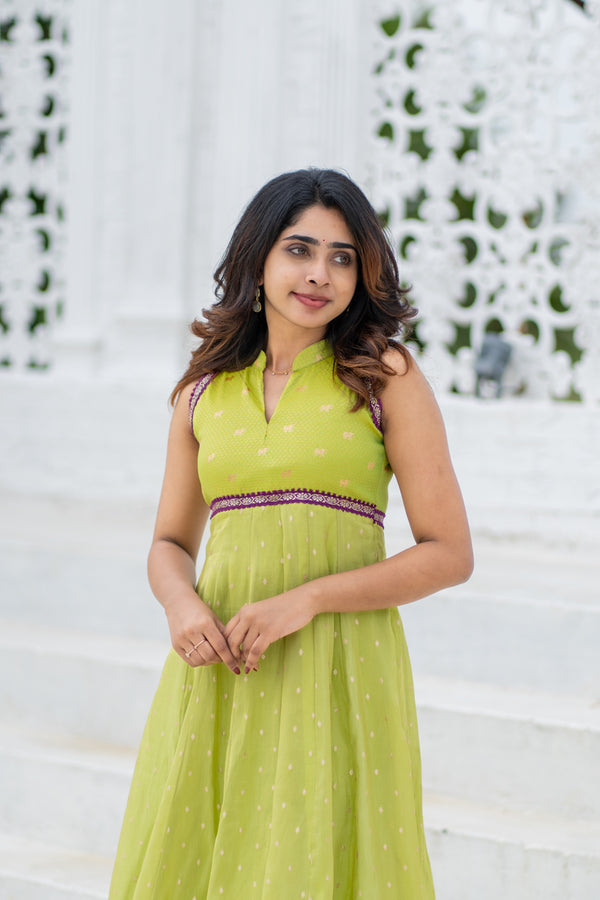 Taapse Neon Green