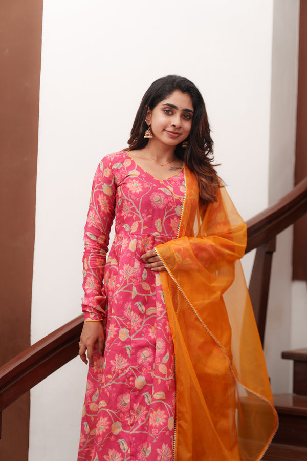 Nisha Pink Kurti Set
