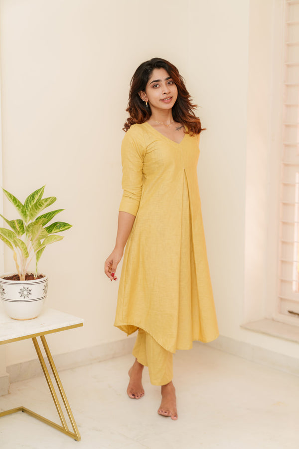 Charu Gold Kurti Set
