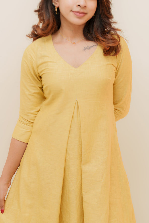 Charu Gold Kurti Set