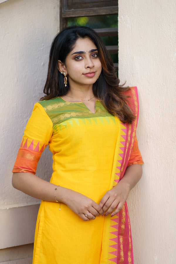 Kayal Yellow Kurti set (Set of 2)
