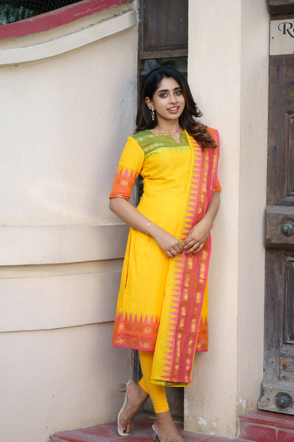 Kayal Yellow Kurti set (Set of 2)