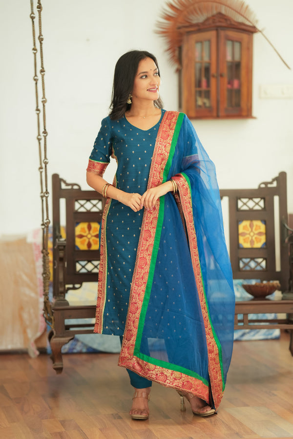 Svarna Teal Blue Kurti Set