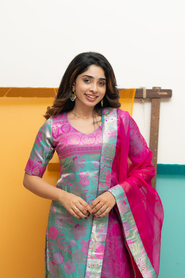 Varuni Pink & Blue Kurti Set