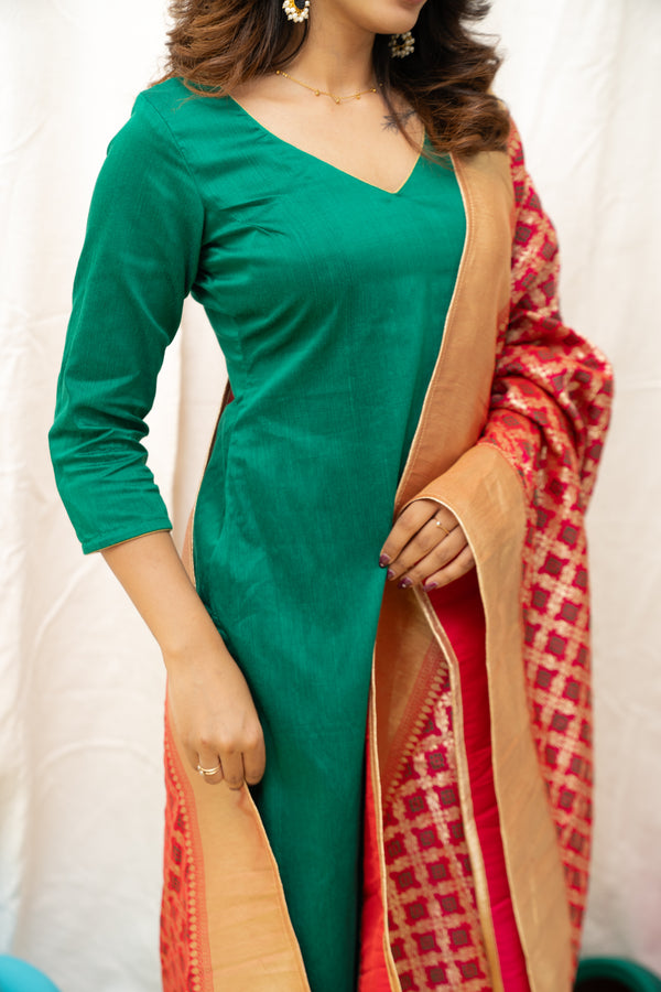 Sruthi Green with Magenta Brocade dupatta