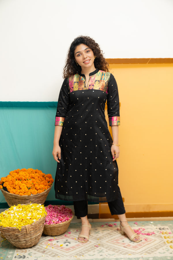 Shilpa Black Kurti Set
