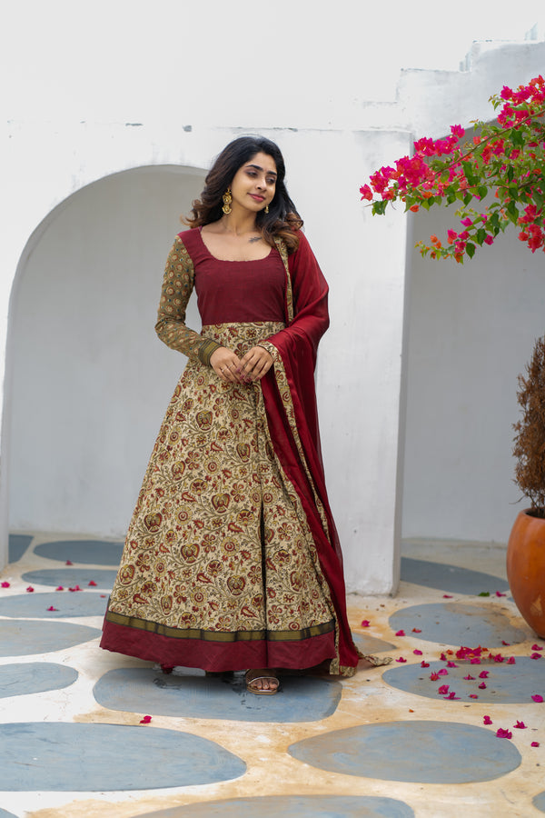 Arthi Maroon