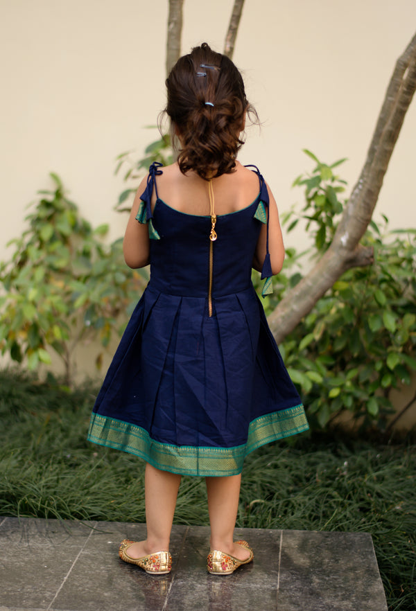 Manjari Blue mini