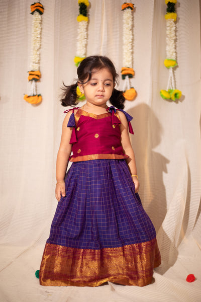 Inbha Blue with Magenta Mini
