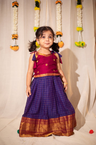 Inbha Blue with Magenta Mini