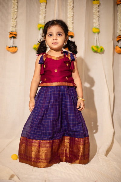 Inbha Blue with Magenta Mini