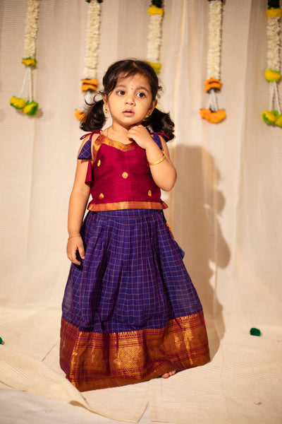 Inbha Blue with Magenta Mini