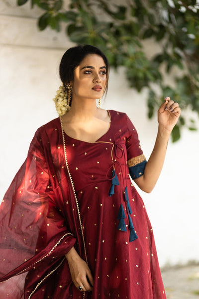 Kayalvizhi Maroon and Blue