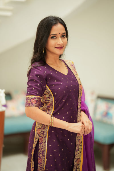 Svarna Wine Kurti Set