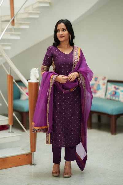 Svarna Wine Kurti Set