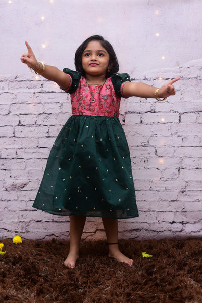 Chaaya Green with Peach mini