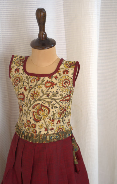 Arthi Maroon Mini